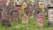 Le cimetière israélite de Herrlisheim avait été déjà été profané, en 2004. Photo d'archives.