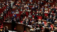 "Gilets jaunes" : les députés LREM ne cachent plus leur "mal-être"