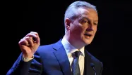 "Gilets jaunes" : les violences sont une "catastrophe pour notre économie", juge Bruno Le Maire