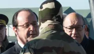 François Hollande était accompagné de son ministre de la Défense, Jean-Yves Le Drian.