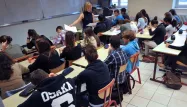 Il y a encore trop de stéréotypes fille/garçon à l'école, selon une étude du Haut conseil de l'égalité entre les femmes et les hommes.
