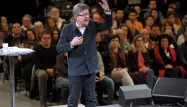 Mélenchon veut faire de sa marche pour une VI République une "démonstration de force"