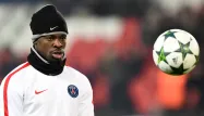 Face à Lorient dimanche soir, Serge Aurier a mis huit minutes avant d'être prêt à entrer en jeu.