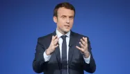 Soupçon de favoritisme à Las Vegas : Macron "totalement hors de cause", affirme Sapin