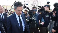 Fillon : LR convoque lundi son comité politique "pour évaluer la situation"