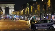 Fusillade aux Champs-Élysées : l'État islamique revendique l'attaque