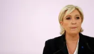 "Même des Algériens qui sont de bonne foi l'admettent", affirme Marine Le Pen