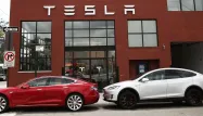 Le nouvel élan boursier de Tesla a été conforté par un nombre trimestriel record de livraisons de voitures.