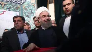 Hassan Rohani a déclaré lundi que le sommet ayant réuni à Ryad les Etats-Unis, les pays arabes et des Etats musulmans, au cours duquel l&#039;Iran a été critiquée, était un &quot;show&quot; sans &quot;aucune valeur politique&quot;.