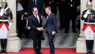 hollande macron poignee de main