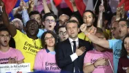 Le mouvement d'Emmanuel Macron est donné gagnant des élections législatives, d'après un sondage.