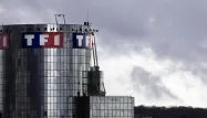 TF1 souhaiterait obtenir une centaine de millions d'euros par an pour la diffusion de ses chaînes par les opérateurs.