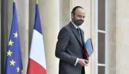 Édouard Philippe s'inquiète d'un déficit plus élevé que prévu.