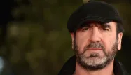 Eric Cantona a vivement critiqué Didier Deschamps pour ses choix en équipe de France.