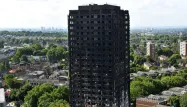 L'incendie de la tour de logements sociaux Grenfell à Londres a fait au moins 30 morts, mercredi.