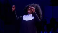 25 ans après, Whoopi Goldberg a repris le célèbre tube de "Sister Act"