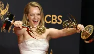 Elisabeth Moss a remporté l'Emmy de la meilleure actrice pour "La servante écarlate".