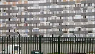 Cette baisse interviendrait dans le cadre d'une réduction de 5% des dépenses en matière de logement.