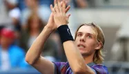 La "sensation" Shapovalov poursuit sa route à Flushing Meadows.