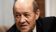 Jean-Yves Le Drian se dit prêt à des "discussions musclées" avec Téhéran sur différents sujets mais souhaite préserver l'accord sur le nucléaire.