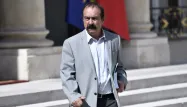 Le patron de la CGT, Philippe Martinez,  a estimé lundi qu'Emmanuel Macron était "plus que jamais le président des milliardaires"