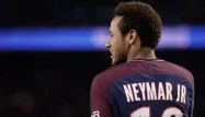 Neymar avec le maillot du PSG, samedi, contre Nantes.