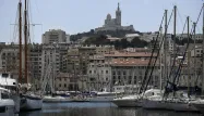 Les douaniers du port de Marseille ont intercepté la vedette volée dimanche.