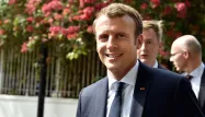 Emmanuel Macron a répondu à la jeune fille avec un poème.