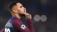Layvin Kurzawa a mis sur le doigt sur sa bouche après avoir inscrit son premier but.