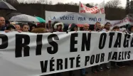 Plusieurs centaines de personnes ont participé à la marche blanche organisée mercredi.