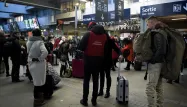 A la gare Montparnasse, les voyageurs n'ont pas beaucoup de solutions.