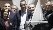 Gilles Simeoni (au centre) et Jean-Guy Talamoni (à droite), en meeting à Bastia avec les colistier de Pé à Corsica jeudi.