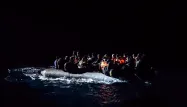 Migrants en mer méditerranée, 1280x640