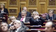 Trop souvent absents, 14 sénateurs devront payer 2.100 euros