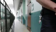 Portables en prison : les surveillants désemparés