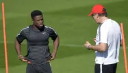 Serge Aurier avec Laurent Blanc, à un entraînement du PSG.