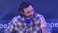 Cyril Hanouna : "Mike Macias", le chanteur de Goldorak