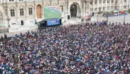 15.000 personnes ont assisté à France-Nigeria devant l'hôtel de ville de Paris.