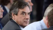 Fillon juge qu'on en fait "un peu trop" autour d'Abdeslam
