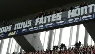 "Vous nous faîtes honte", ont écrit les supporters bordelais dimanche.