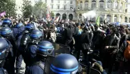 Des affrontements entre forces de l'ordre et lycéens à Rennes le 17 mars.