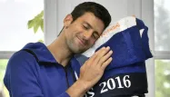 Djokovic aurait loué une villa à 9.000 euros la nuit environ pour la durée de Roland-Garros.