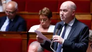 Denis Baupin "conteste" tout harcèlement sexuel et "envisage" de porter plainte pour diffamation
