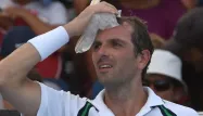 Julien Benneteau s'est qualifié pour le deuxième tour de Wimbledon, lundi