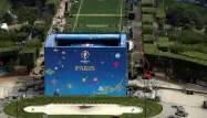 Pas moins de 16 points de pré-filtrage seront mis en place pour protéger la fan zone de la tour Eiffel, située sur le Champ de Mars, à Paris.