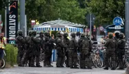 Fusillade à Munich : "À dix minutes près, j’y étais..."