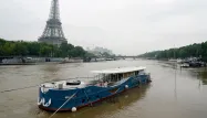 Le niveau de la Seine a atteint jeudi les 5,10 m, et devrait continuer à monter vendredi.