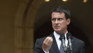 Valls à Macron : "pas de place pour les aventures individuelles" à la présidentielle