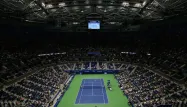 La rencontre Nadal-Seppi restera dans l'histoire de l'US Open comme la première disputée avec le toit rétractable du Arthur Ashe Stadium, inauguré cette année, fermé.