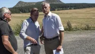 Laurent Wauquiez, devant le Mont Mézenc.